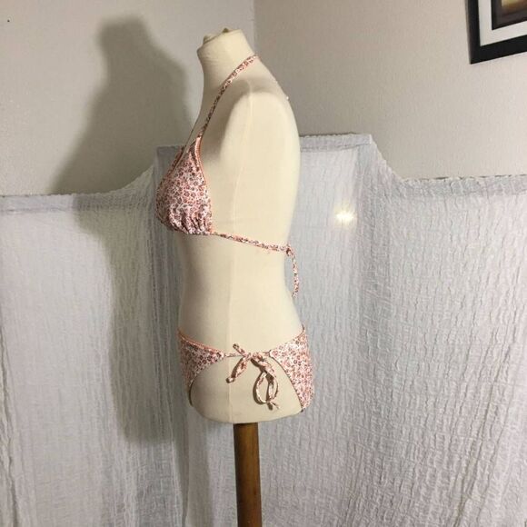 Xhilaration Pink Floral Two Piece Swimset Size Large - Picture 3 of 6